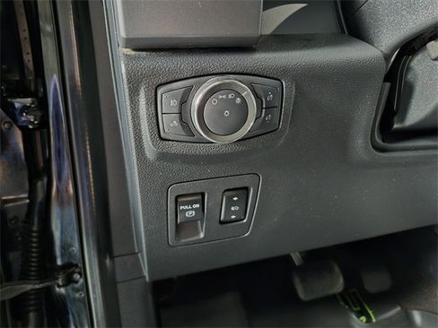 Used 2020 Ford F150 XLT w/ Equipment Group 302A Luxury image 21