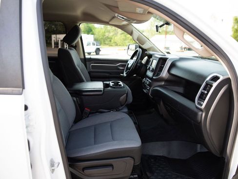 Used 2020 RAM 1500 Big Horn AWD/4WD image 23