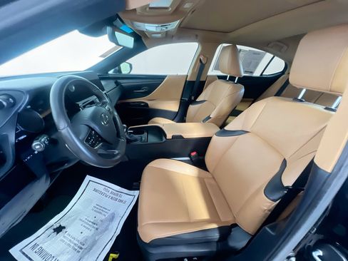 Used 2023 Lexus ES 350 image 14