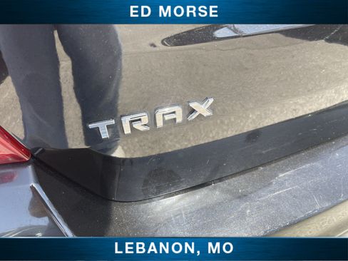Certified 2020 Chevrolet Trax LT w/ LT Convenience Package FWD image 29