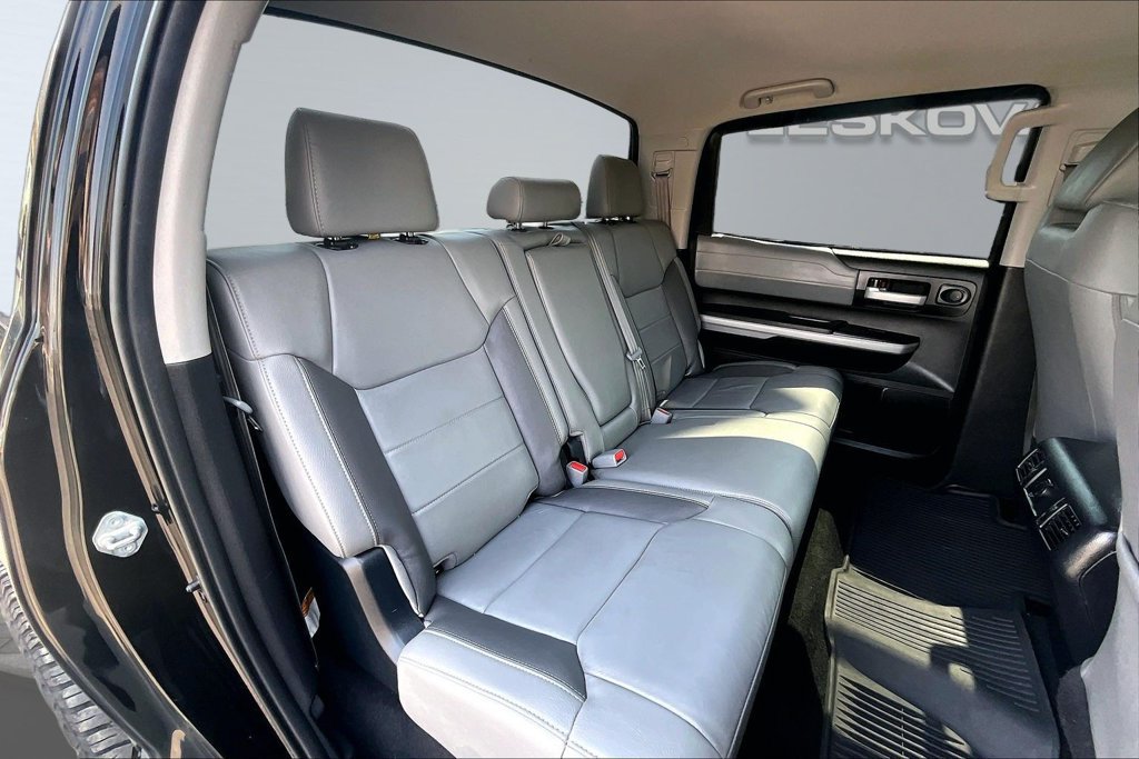 Used 2018 Toyota Tundra Limited w/ Limited Premium Package AWD/4WD image 28