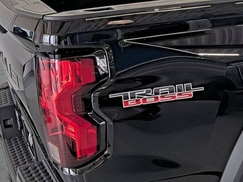 New 2026 Chevrolet Colorado Trail Boss AWD/4WD image 15