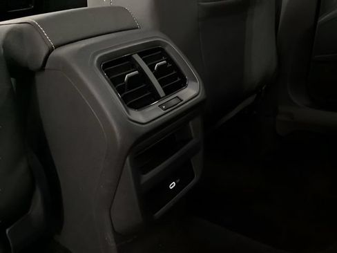 Certified 2024 Volkswagen Taos SEL AWD/4WD image 14