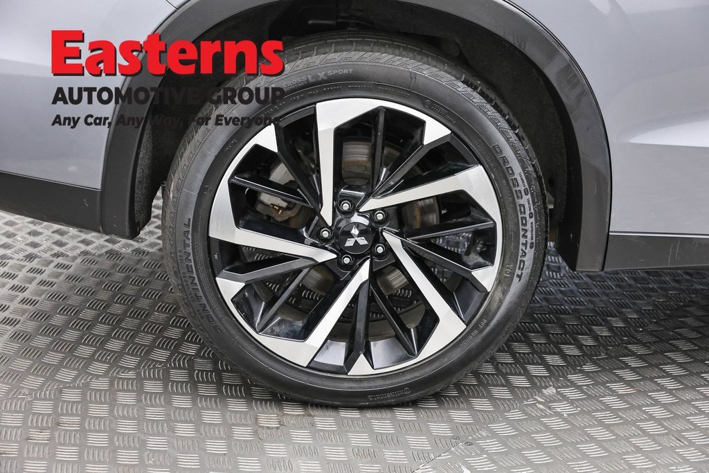 Used 2023 Mitsubishi Outlander SE AWD/4WD image 33