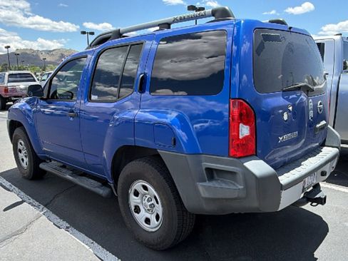 Used 2014 Nissan Xterra X AWD/4WD image 3