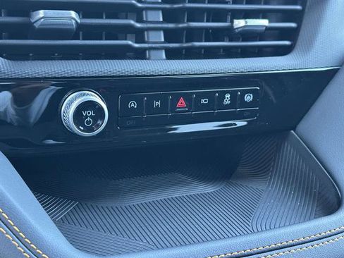 Used 2026 Ford Explorer Tremor AWD/4WD image 19