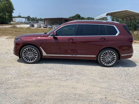 Used 2025 BMW X7 xDrive40i AWD/4WD image 12