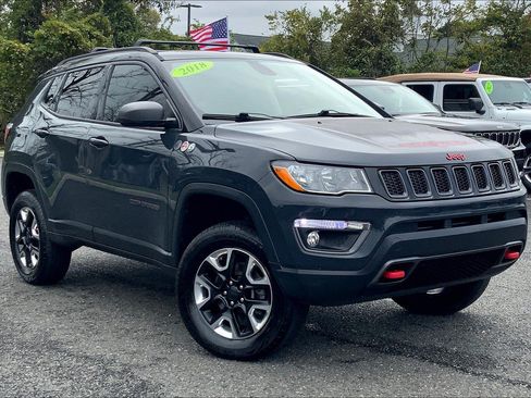 Used 2018 Jeep Compass Trailhawk w/ Navigation Group image 2
