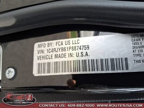 Used 2023 Jeep Grand Cherokee 4WD 4xe w/ Luxury Tech Group II image 37