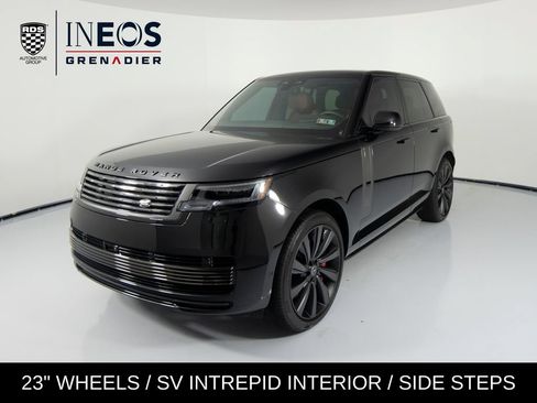 Used 2025 Land Rover Range Rover SV AWD/4WD image 1