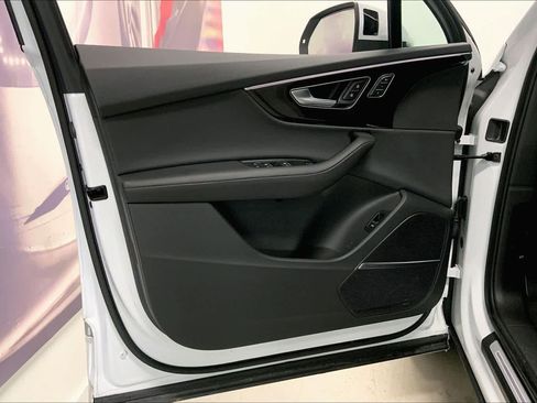 Used 2023 Audi Q7 Premium Plus w/ Premium Plus Package image 25