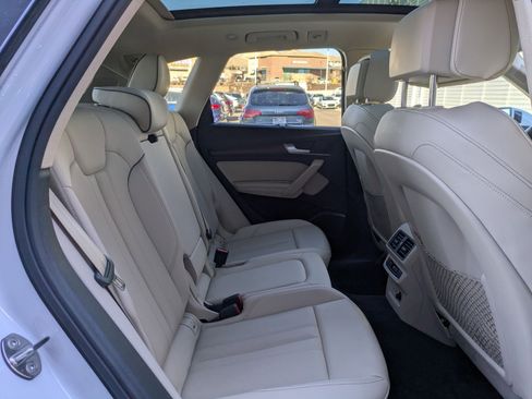 Used 2025 Audi Q5 2.0T Premium Plus w/ Premium Plus Package image 28