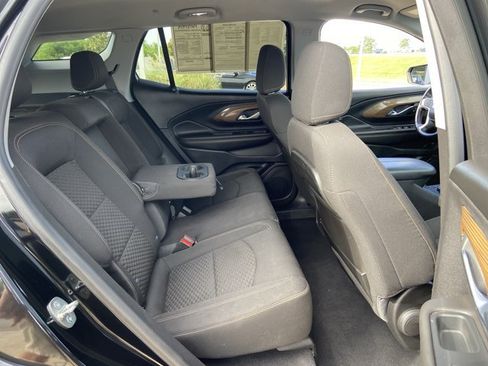 Used 2021 GMC Terrain SLE w/ Driver Convenience Package FWD image 14