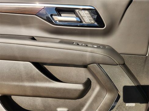 New 2026 Chevrolet Tahoe Premier image 16