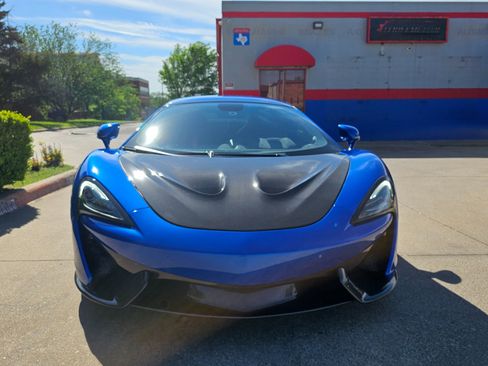 Used 2019 McLaren 570S Spider image 5
