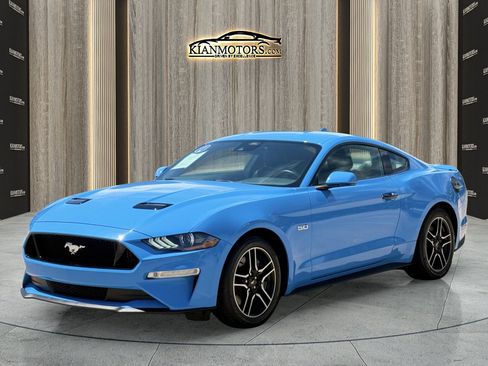 Used 2022 Ford Mustang GT Premium RWD image 3