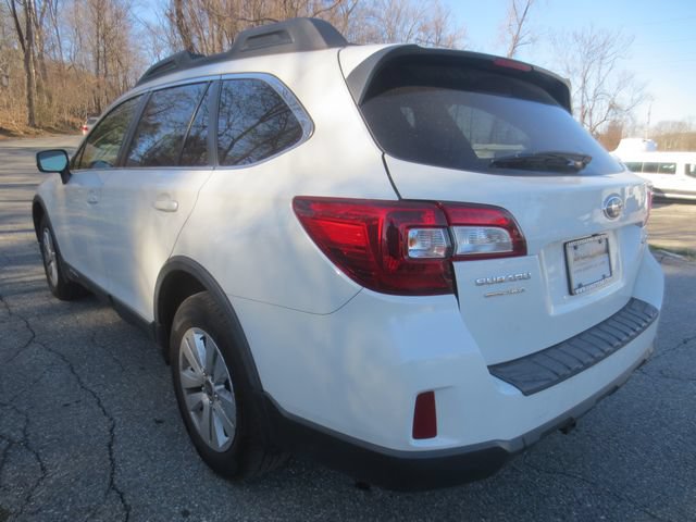 Used 2015 Subaru Outback 2.5i Premium AWD/4WD image 5