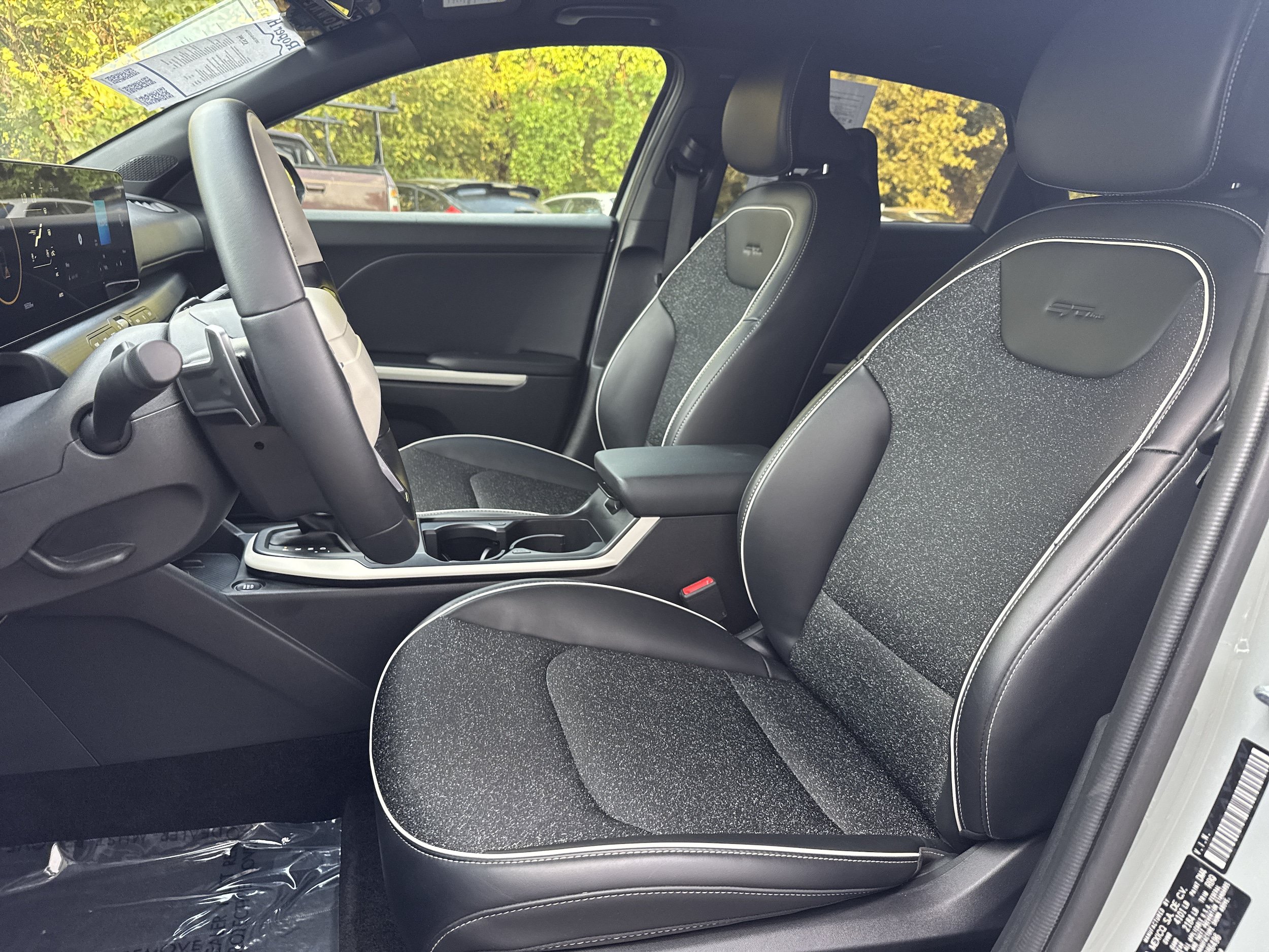 Used 2025 Kia K4 GT-Line w/ GT-Line Sunroof Package FWD image 5