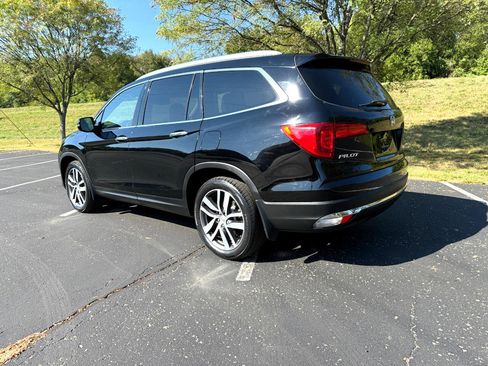 Used 2016 Honda Pilot Touring image 18