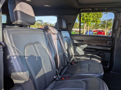 Used 2021 Ford Expedition Max Limited image 36
