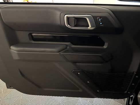 New 2025 Ford Bronco Badlands image 24