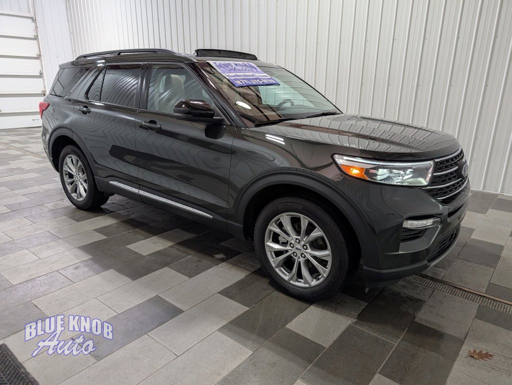 Used 2024 Ford Explorer XLT w/ Equipment Group 202A AWD/4WD image 5