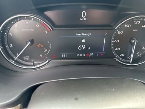 Used 2021 Cadillac XT4 Premium Luxury AWD/4WD image 16