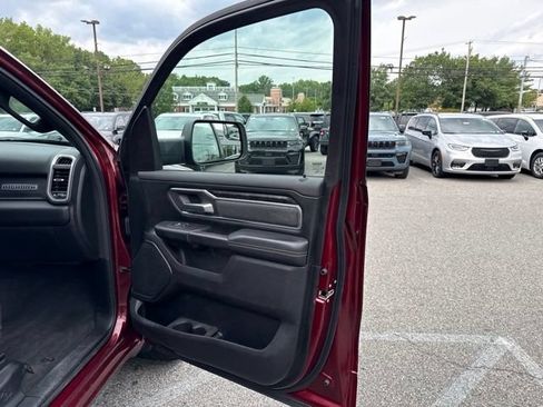 Used 2019 RAM 1500 Big Horn AWD/4WD image 14