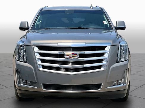 Used 2019 Cadillac Escalade ESV Luxury AWD/4WD image 4