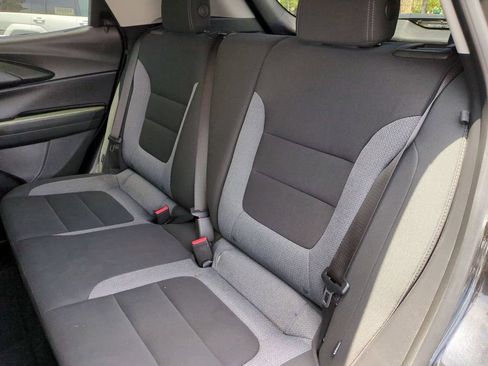 Used 2025 Chevrolet TrailBlazer LT AWD/4WD image 27