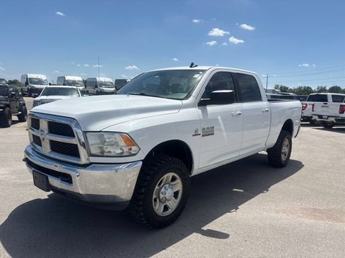 Used 2018 RAM 2500 SLT AWD/4WD image 30