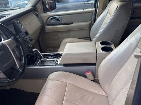 Used 2017 Ford Expedition EL Limited w/ Equipment Group 301A image 5