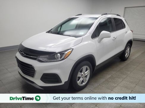 Used 2020 Chevrolet Trax LT w/ Driver Confidence Package FWD image 1