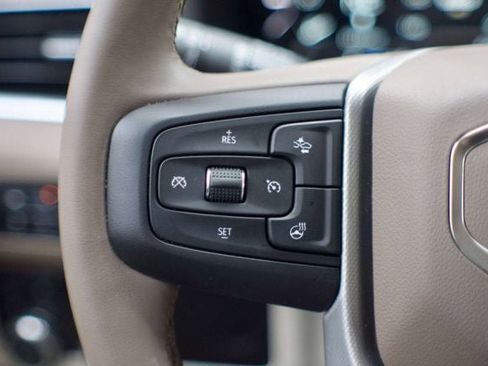 Used 2023 GMC Yukon Denali image 24