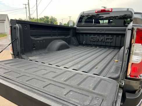 Used 2022 GMC Canyon AT4 AWD/4WD image 9
