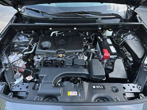 Used 2025 Toyota RAV4 LE AWD/4WD image 29