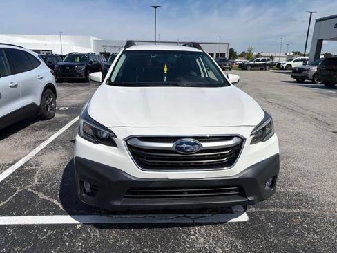 Used 2021 Subaru Outback Premium AWD/4WD image 3