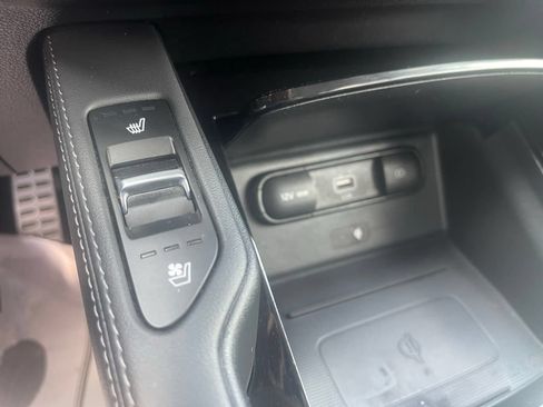 Used 2022 Kia Telluride SX w/ SX Prestige Package AWD/4WD image 25