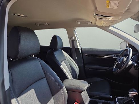 Used 2024 Kia Seltos EX image 14