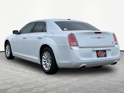 Used 2013 Chrysler 300 w/ Driver Convenience Group RWD image 4