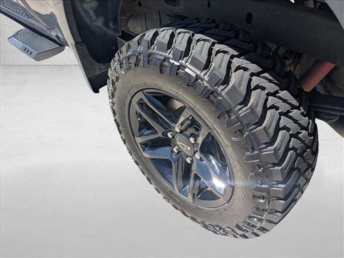 Used 2021 Chevrolet Silverado 1500 Custom Trail Boss w/ LPO, Dark Essentials Package image 19