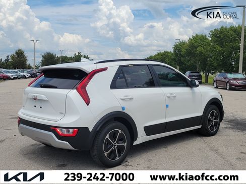 New 2026 Kia Niro EX w/ EX Premium Package FWD image 6