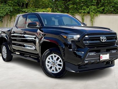 New 2025 Toyota Tacoma SR5