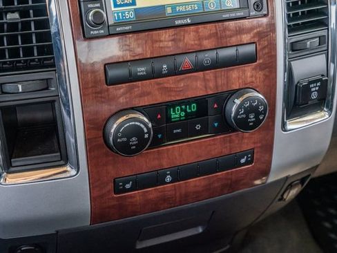 Used 2012 RAM 1500 Laramie RWD image 28