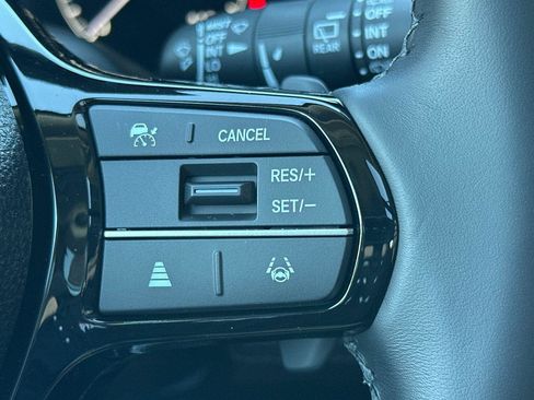 New 2025 Honda Pilot Touring image 31