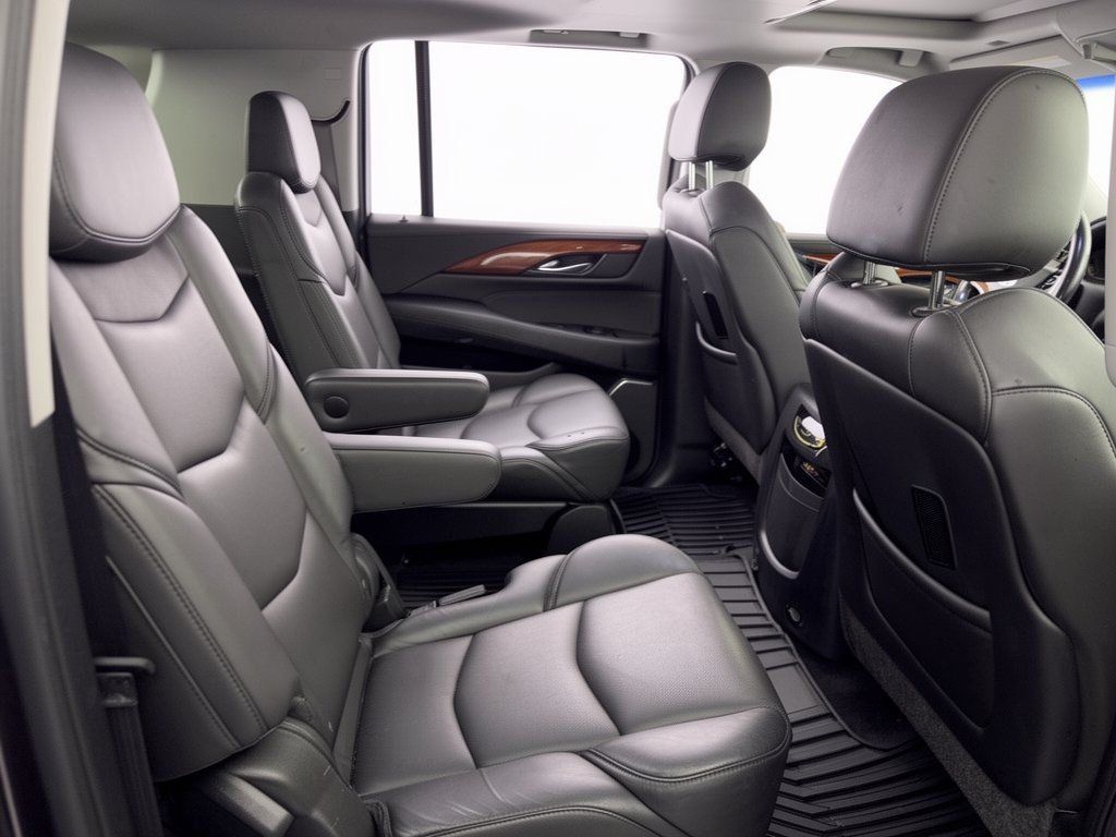 Used 2016 Cadillac Escalade ESV Premium RWD image 29