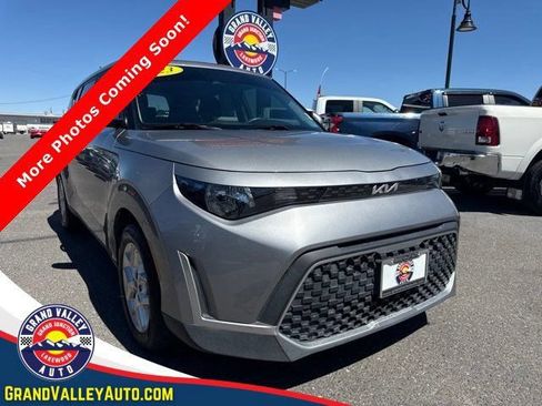 Used 2023 Kia Soul LX w/ Option Group 015 FWD image 1