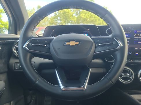 Used 2024 Chevrolet Blazer EV LT AWD/4WD image 9