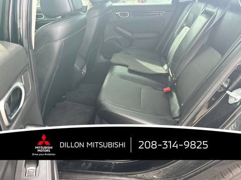 Used 2022 Honda Civic Touring image 4