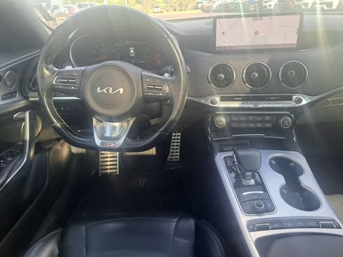 Used 2022 Kia Stinger GT2 AWD/4WD image 13